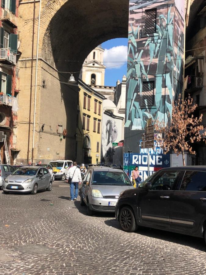 Il Basso Della Nonna 那不勒斯 外观 照片